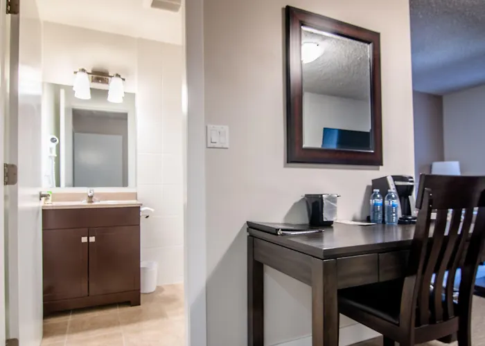 Northwood Plaza Hotel