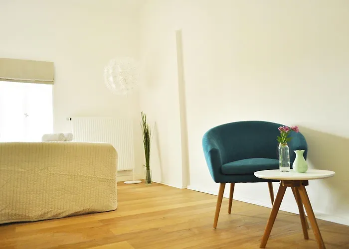 Art Hotel & Hostel