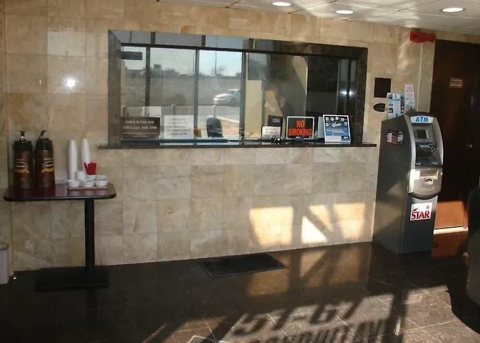 Hotel Super 8 By Wyndham Jamaica North Conduit Nueva York