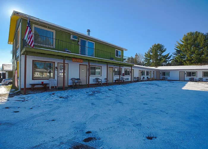 Love Hotels Tomahawk By Oyo At Lake Mohawksin Wi