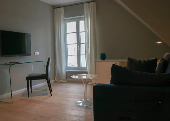 Hotel Caraleon
