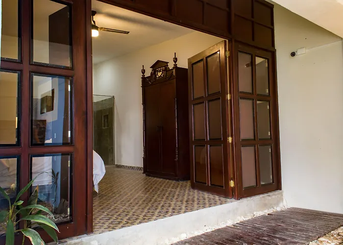 Hotel Maculís