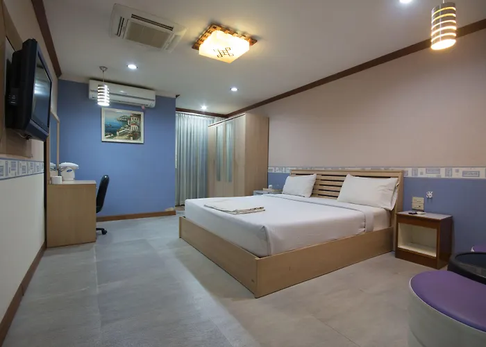 Khon Kaen Ruenrom Hotel
