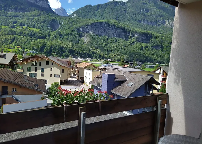 Hotel Sherlock Holmes "Nur 200 M Zur Gondelbahn Hasliberg"