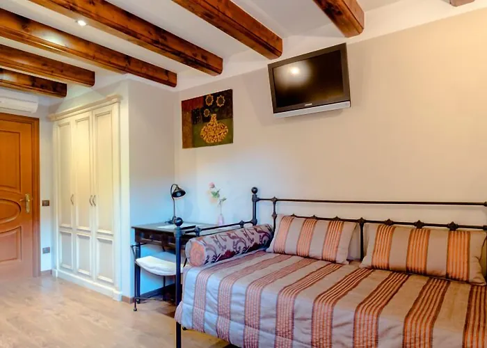 Hotel Flor De Neu