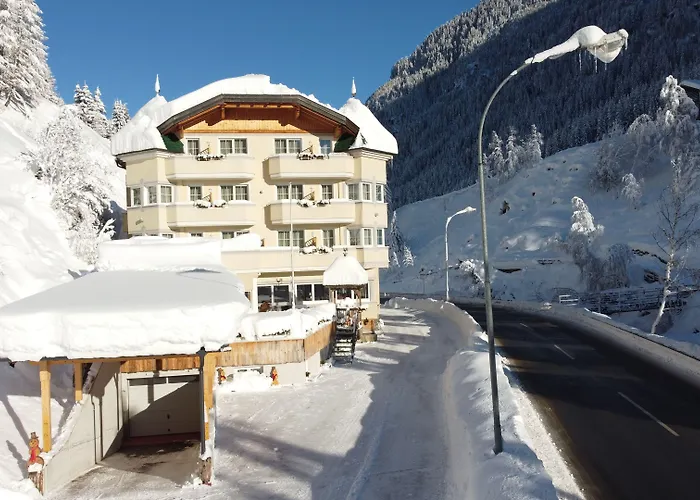 Hotel Hoellroah