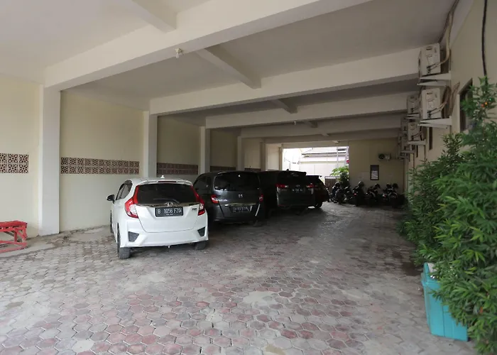 Oyo 1864 Tiara Guest House