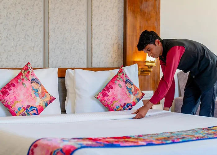 Hotel Paandora Grand,Udaipur