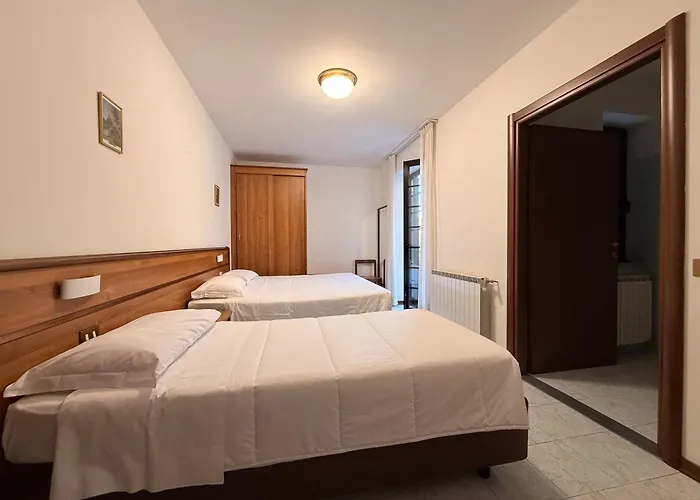 Hotel Montegrino Lakeview