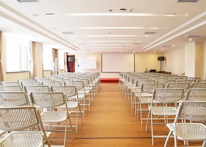 Greentree Tangshan Nanhu Jindi Business Hotel