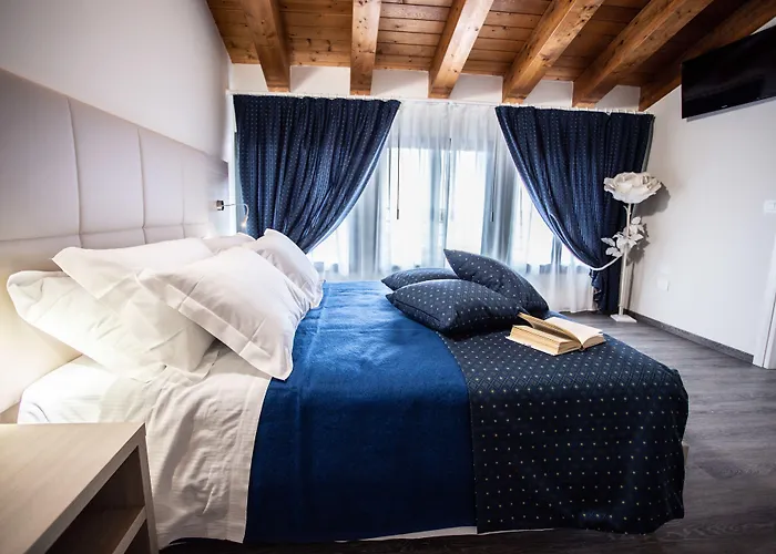 Home Hotel