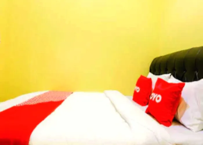 OYO 1784 Hj. Aniek Residence