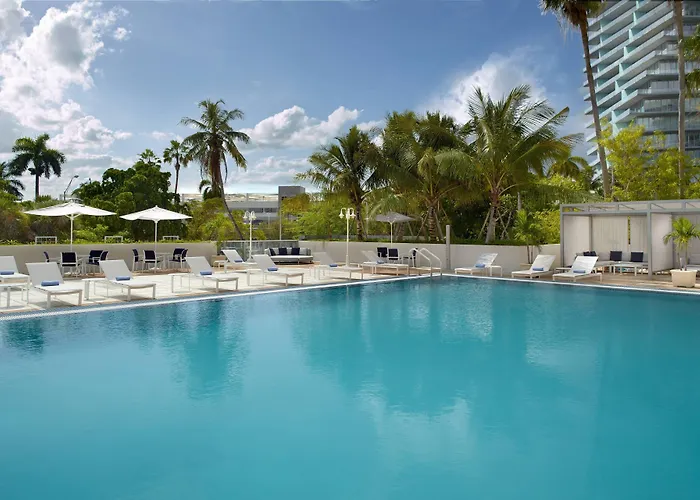 Courtyard Miami Coconut Grove Hotel