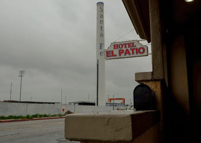 El Patio Hotel
