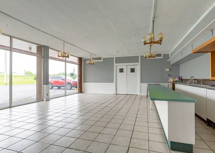 Americas Best Value Inn Rockford