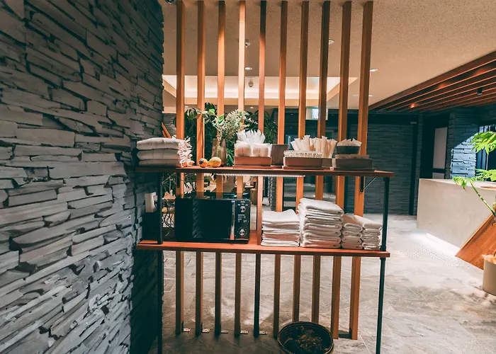 R Hotel Honmachi