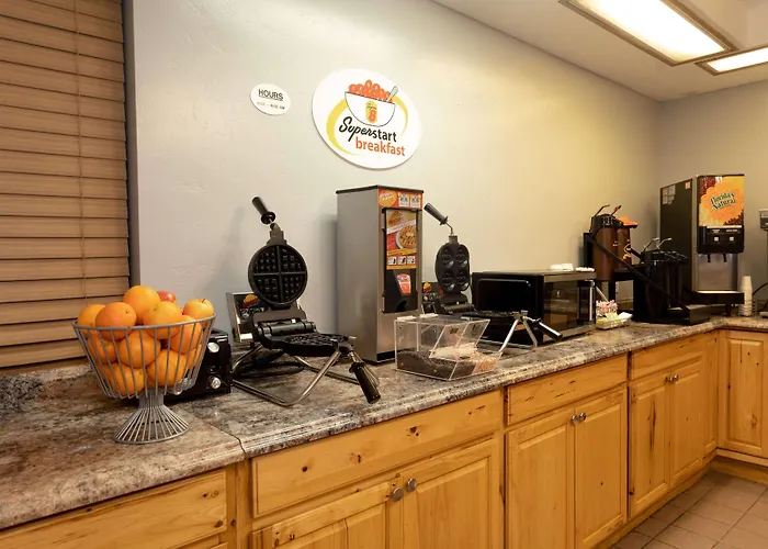 Super 8 By Wyndham Missoula/Brooks Street