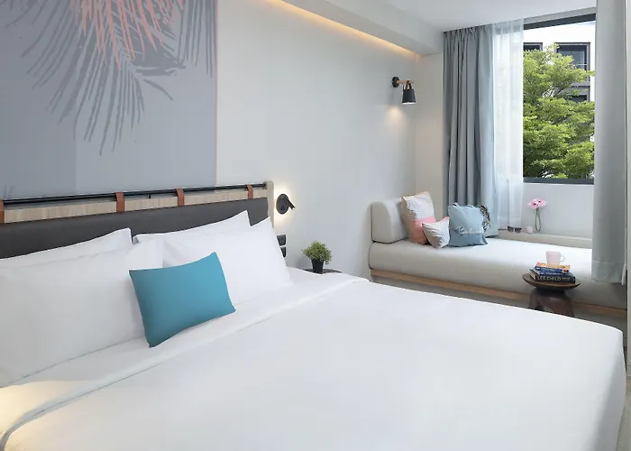 Jonox Phuket Karon Hotel