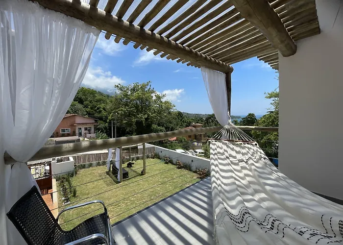 Santomar Guest House