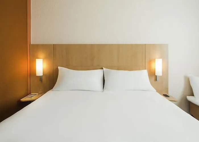B&B HOTEL Les Sables-d'Olonne Centre Gare