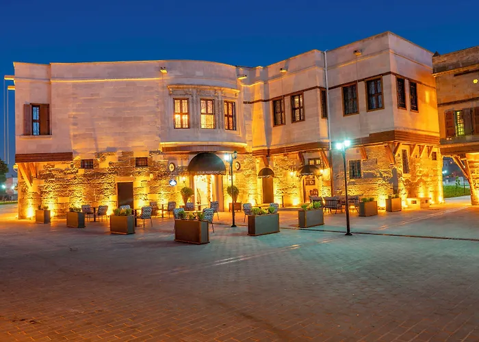 Four Mansions Hotel