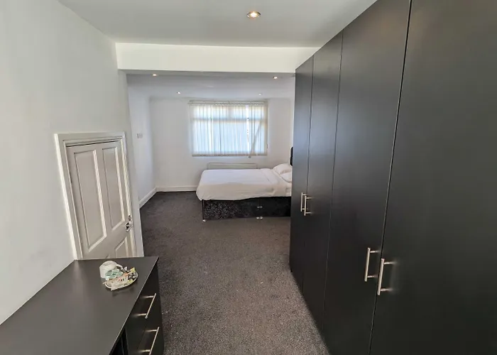 Ormsby Townhouse