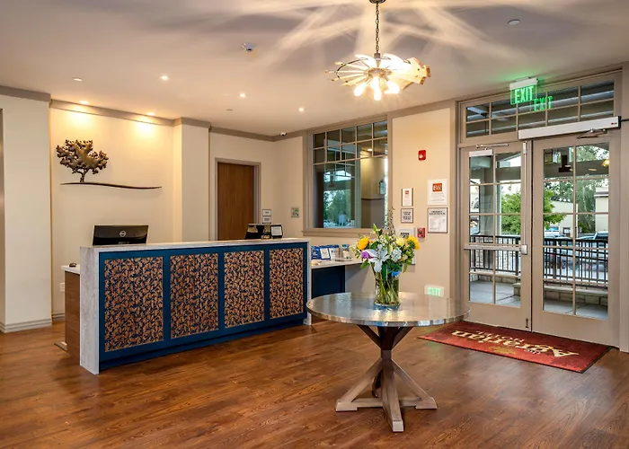 The Agrarian Hotel; Best Western Signature Collection