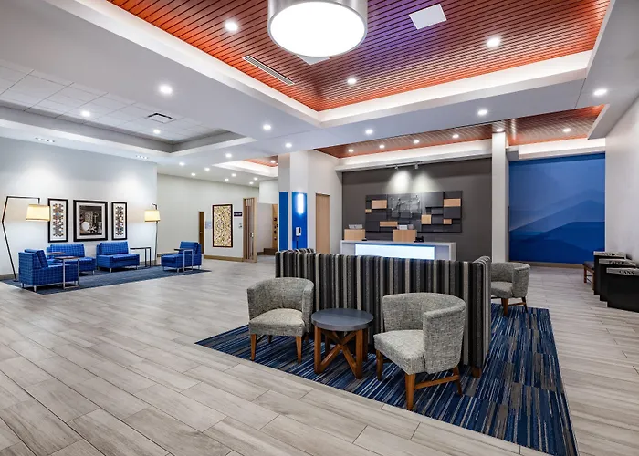 Holiday Inn Express & Suites - Lincoln Downtown By Ihg