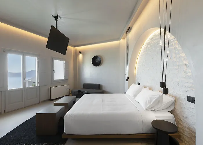 Hom Santorini (Adults Only)