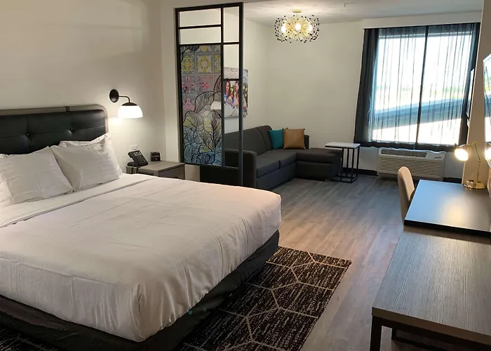La Quinta Inn & Suites By Wyndham Maricopa Copper Sky