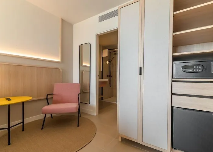 Akquaaa Boutique Hotel