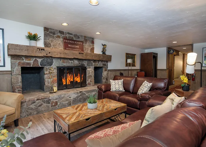Grey Bonnet Inn