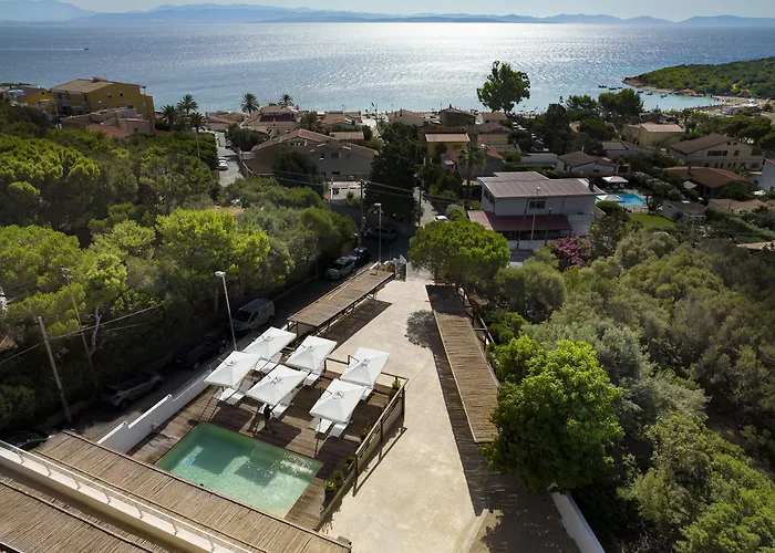 Mercury Beach Hotel