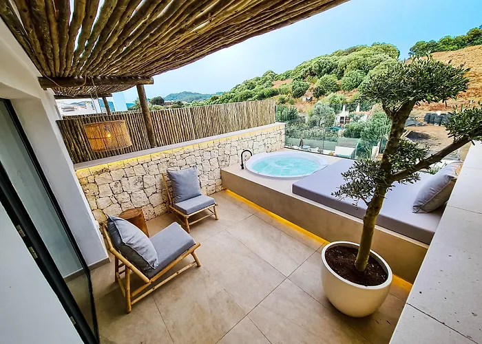 S'Estancia Suites