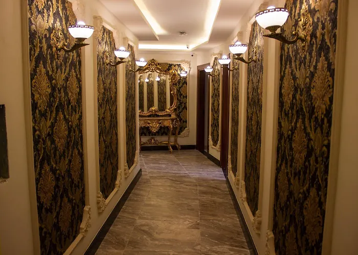 Khan Khediwe Hotel