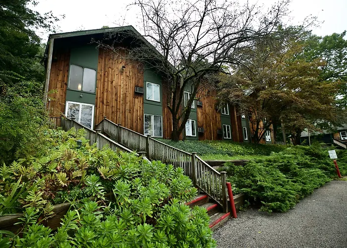 Apple Tree Inn
