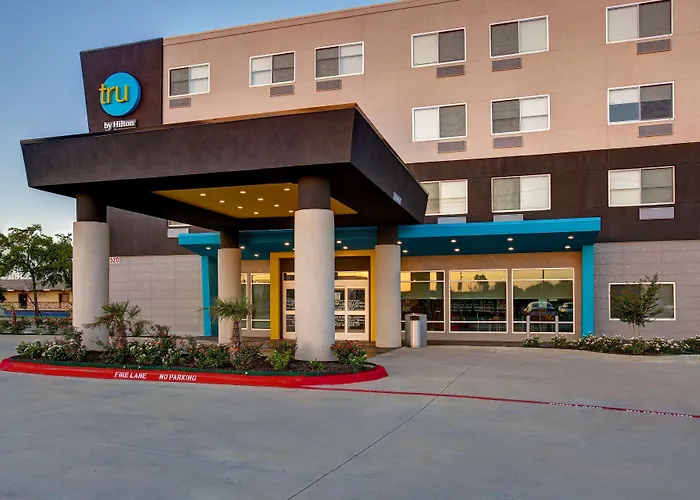 Tru By Hilton Grand Prairie Hotel