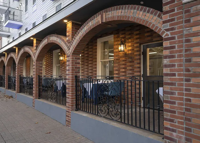 Orange Inn Boutique Hotel