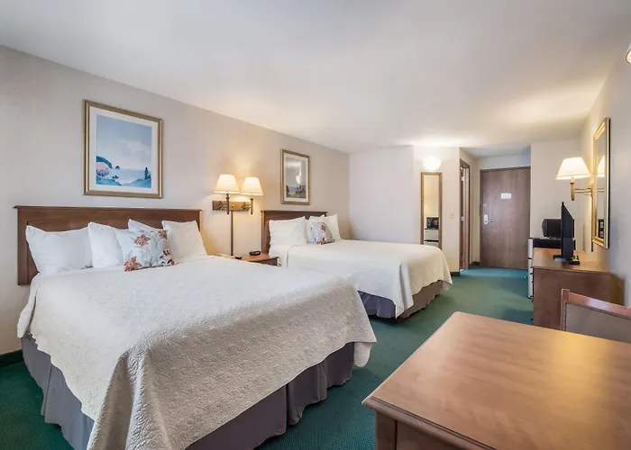 Baraga Lakeside Inn