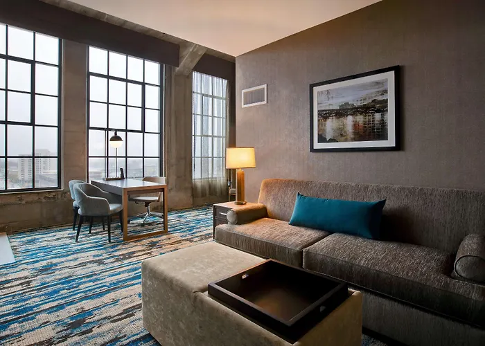 Embassy Suites By Hilton Rockford Riverfront