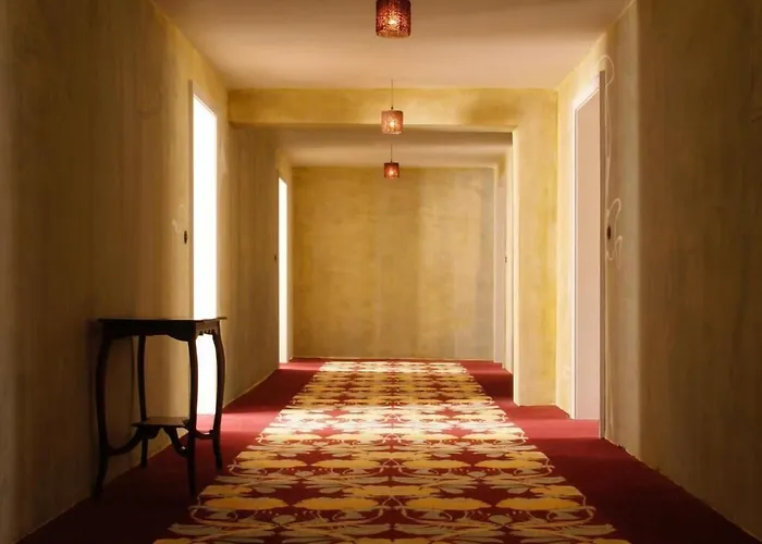 Hotel Lux