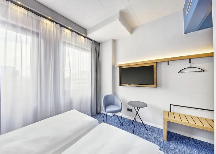 Sunday Hotel Duesseldorf Seestern