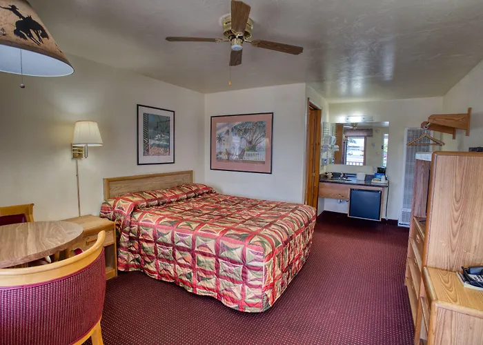Kiva Motel