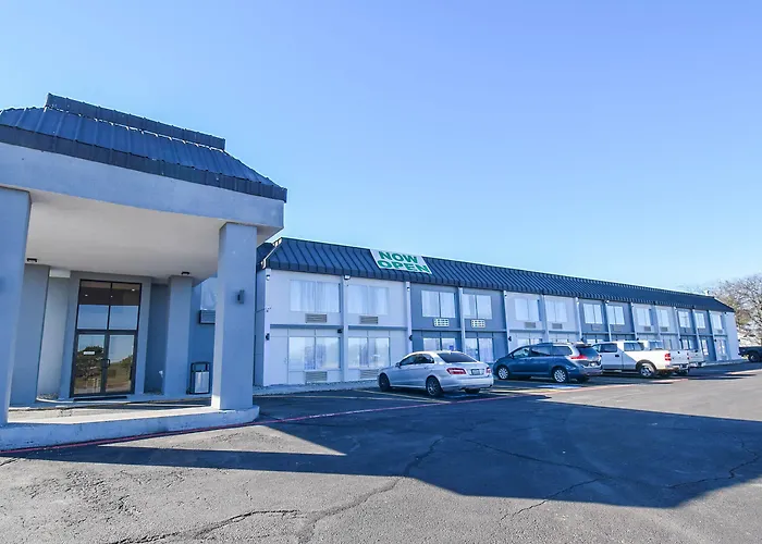 Quality Inn & Suites Sulphur Springs