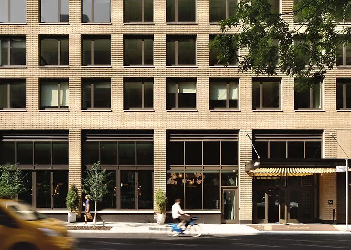 Arlo Midtown