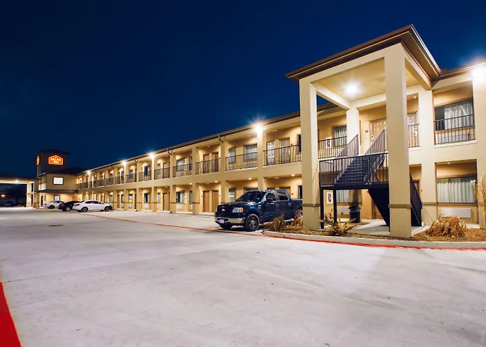 Palace Inn-529 Cypress