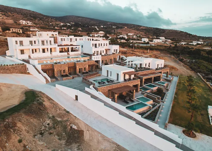 Kouros Blanc Resort&Suites