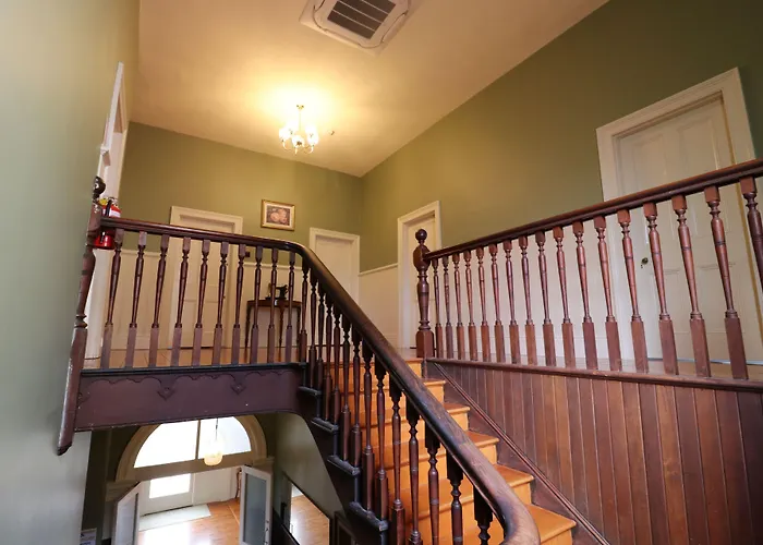The Exchange Beaconsfield - Offering Heritage Accommodation