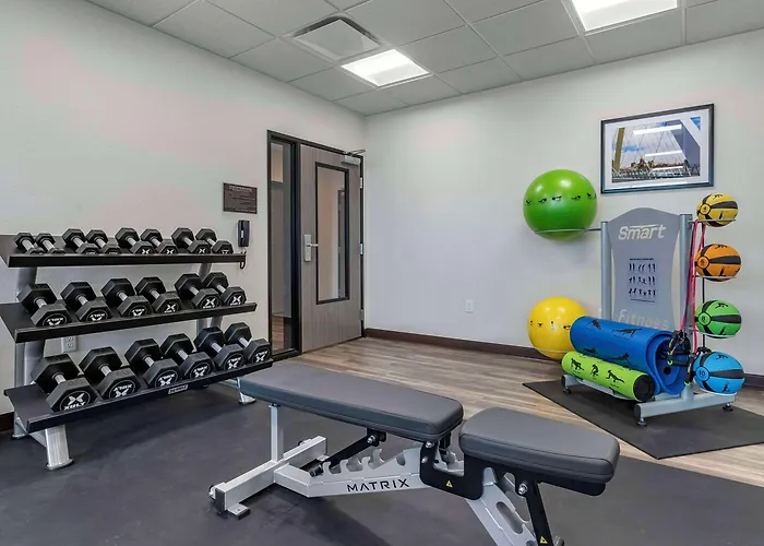 Mainstay Suites Milwaukee-Franklin