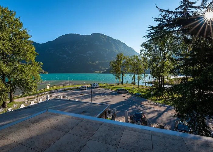 Hotel Trilago